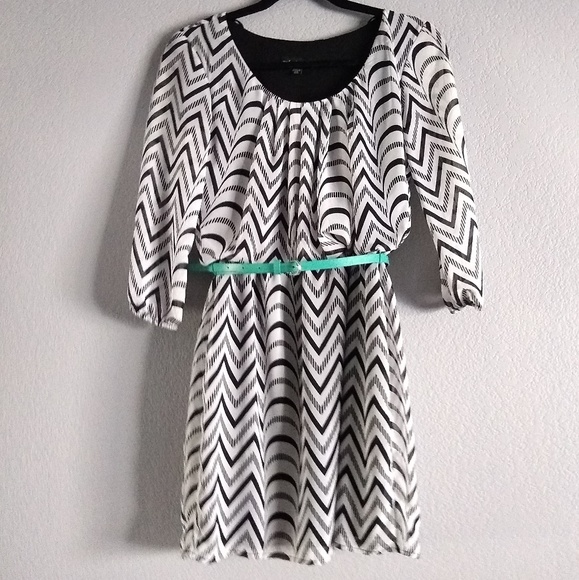 City Triangles Dresses & Skirts - Black & White Patterned Dress City Triangles Dresses & Skirts - Black & White Patterned Dress